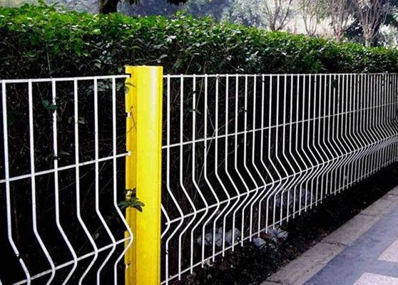 Cina Segitiga Keamanan Bending Fence / Folding Mesh Fencing Untuk Outdoor / Pagar Jalan pemasok